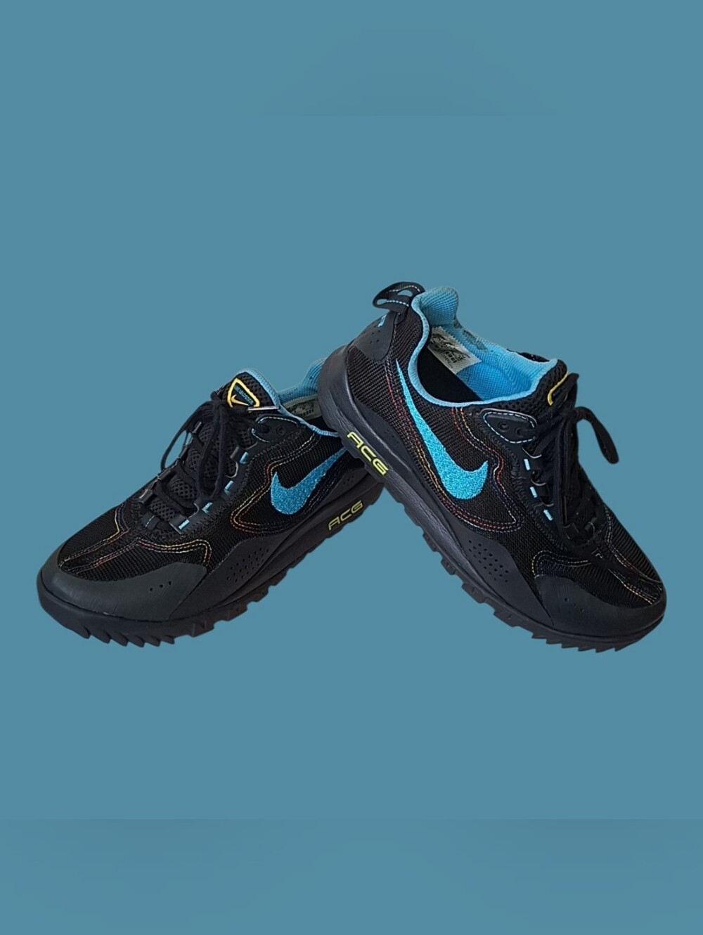 Nike ACG Men's Black and Blue Trail Sneakers Size 7